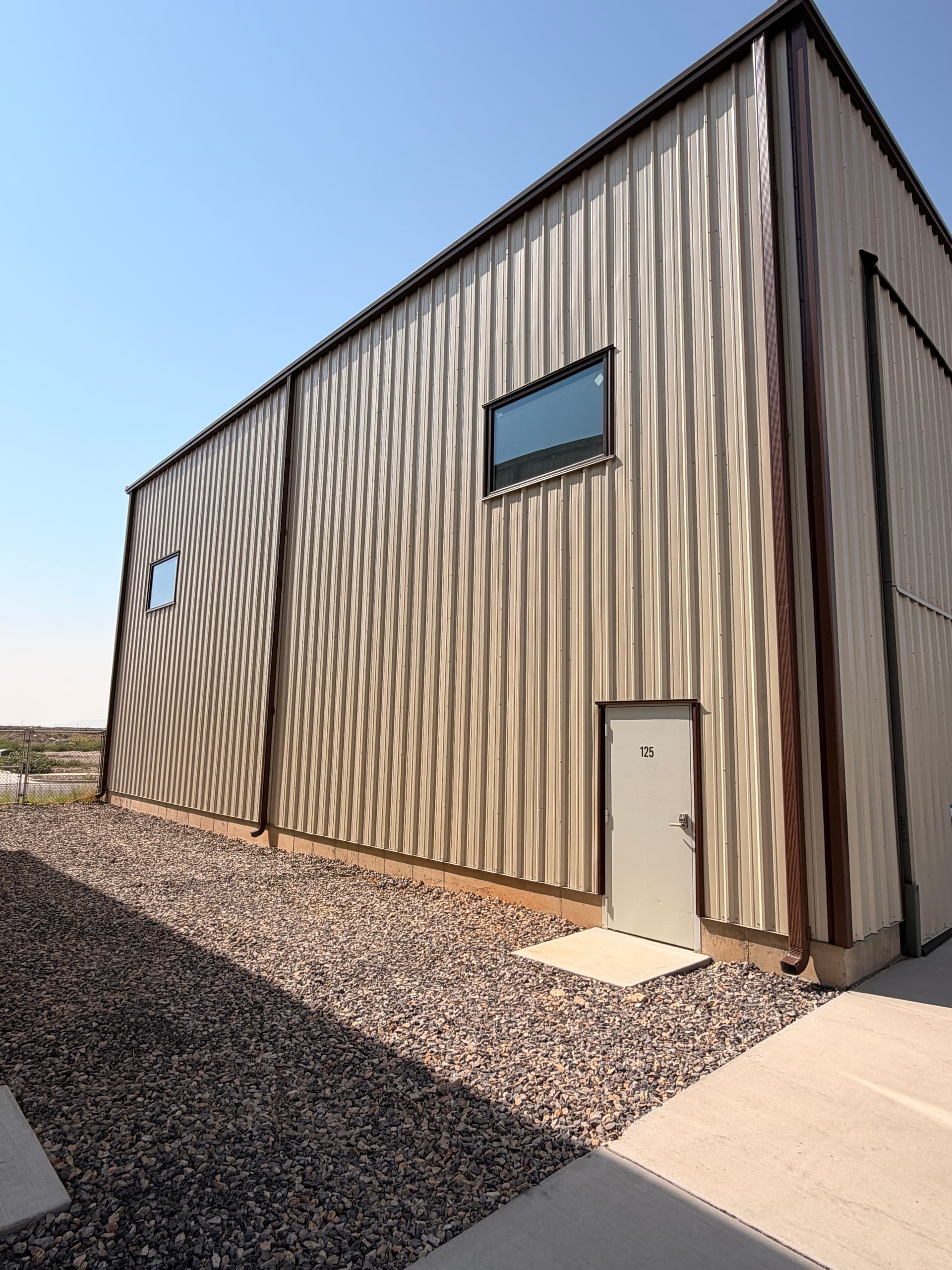 hangar popup image 3