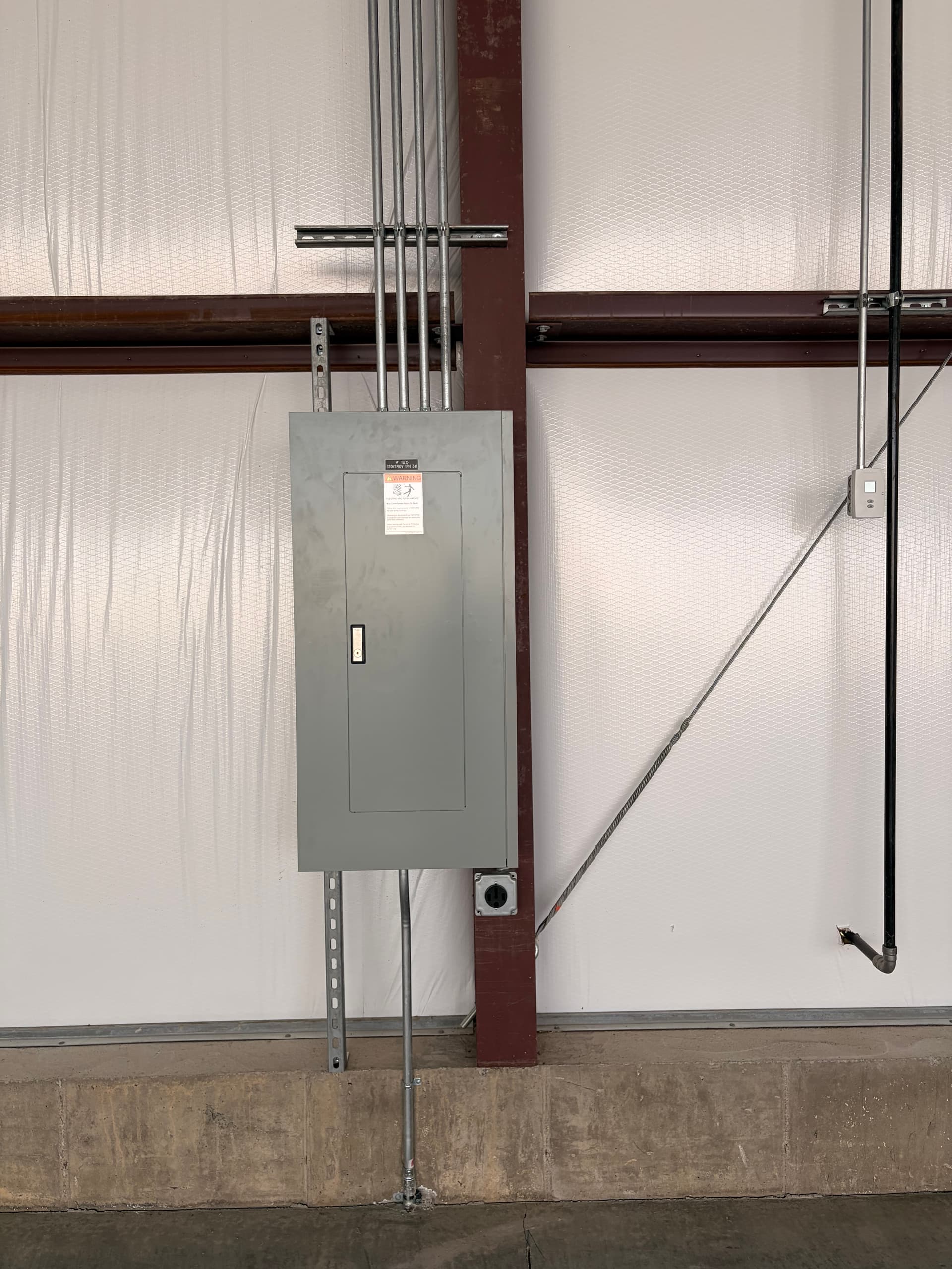 hangar popup image 9