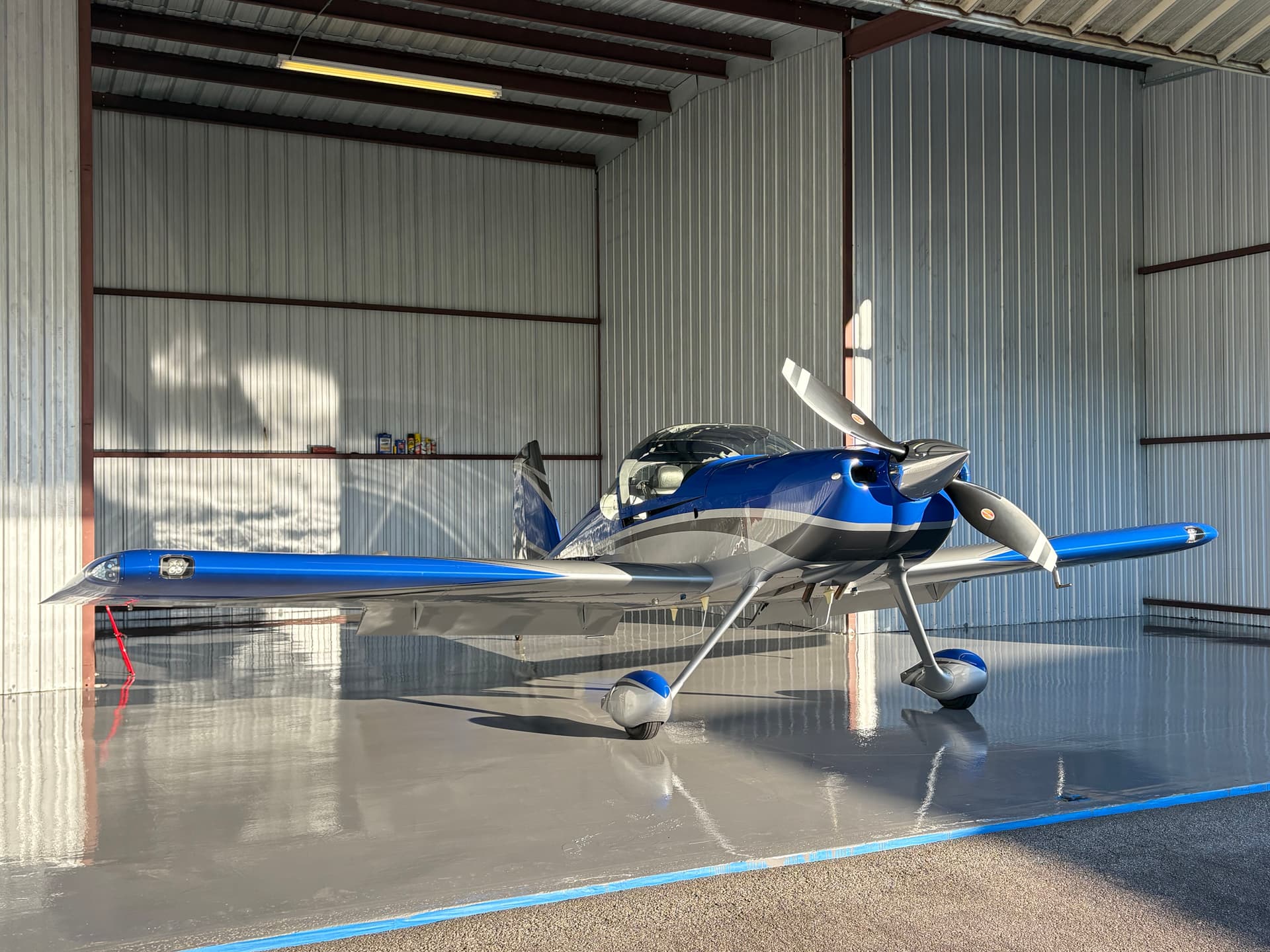 hangar popup image 2