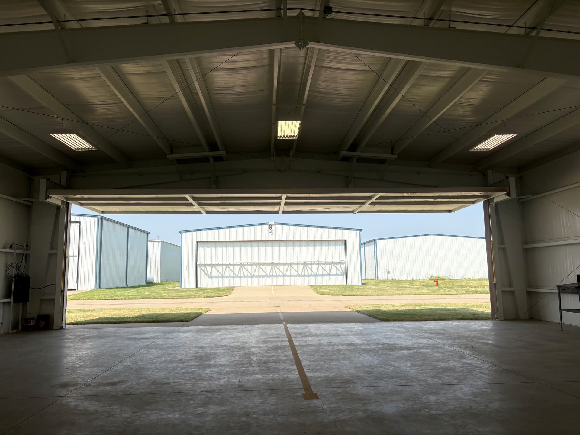 hangar popup image 5