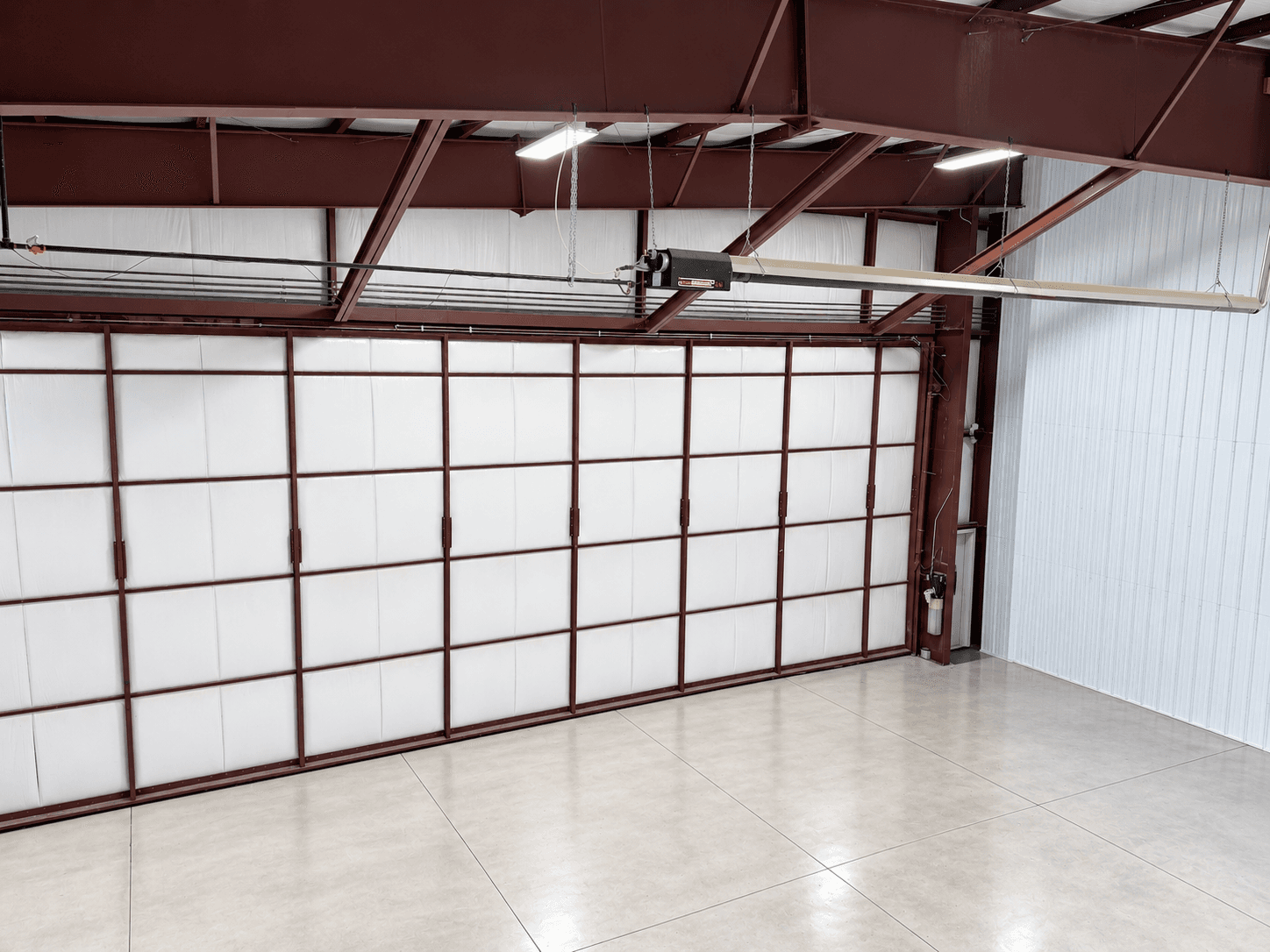 hangar popup image 6