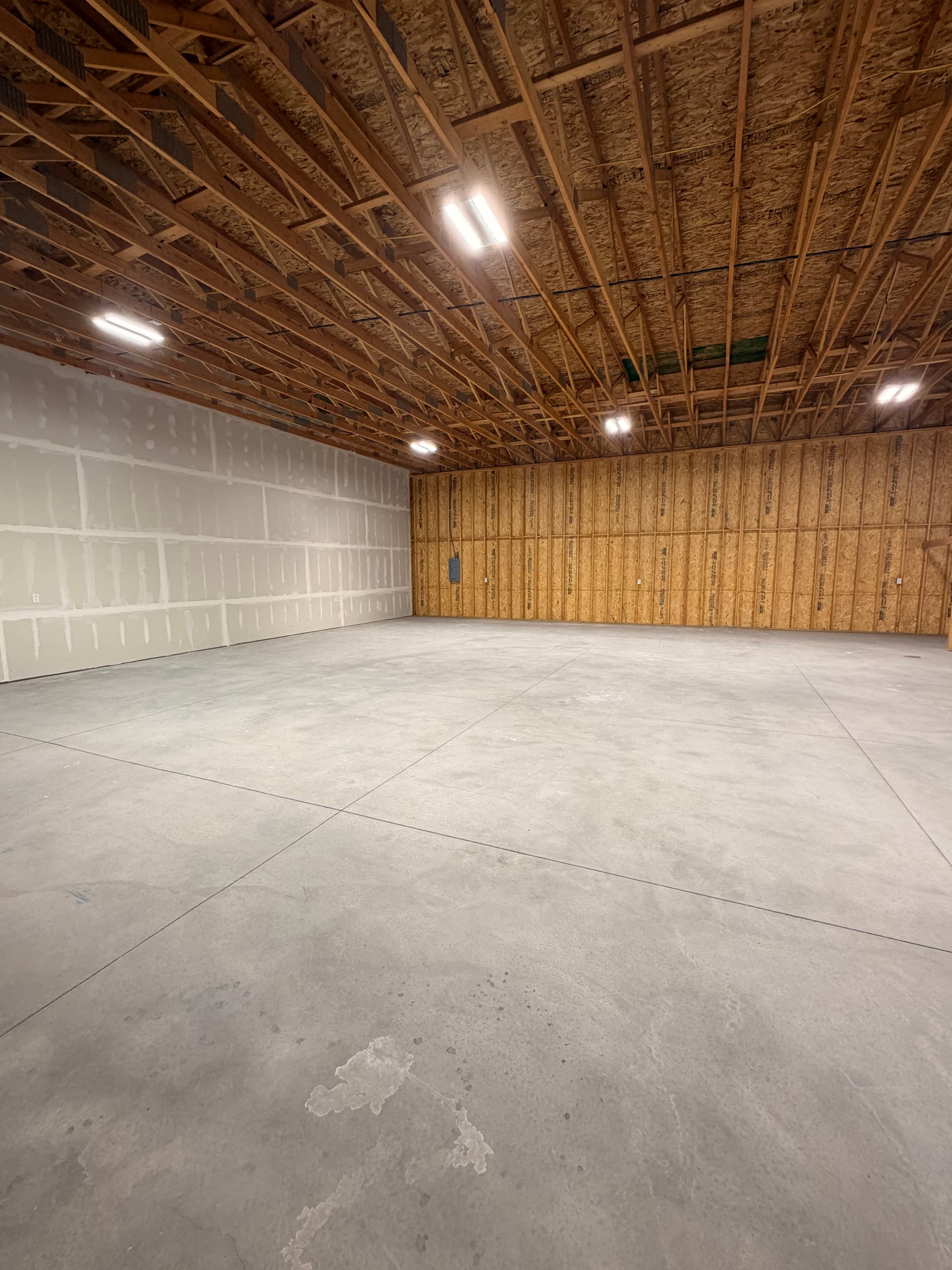 hangar popup image 4