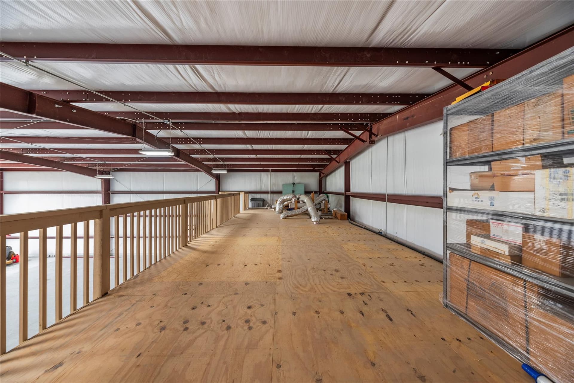 hangar popup image 7