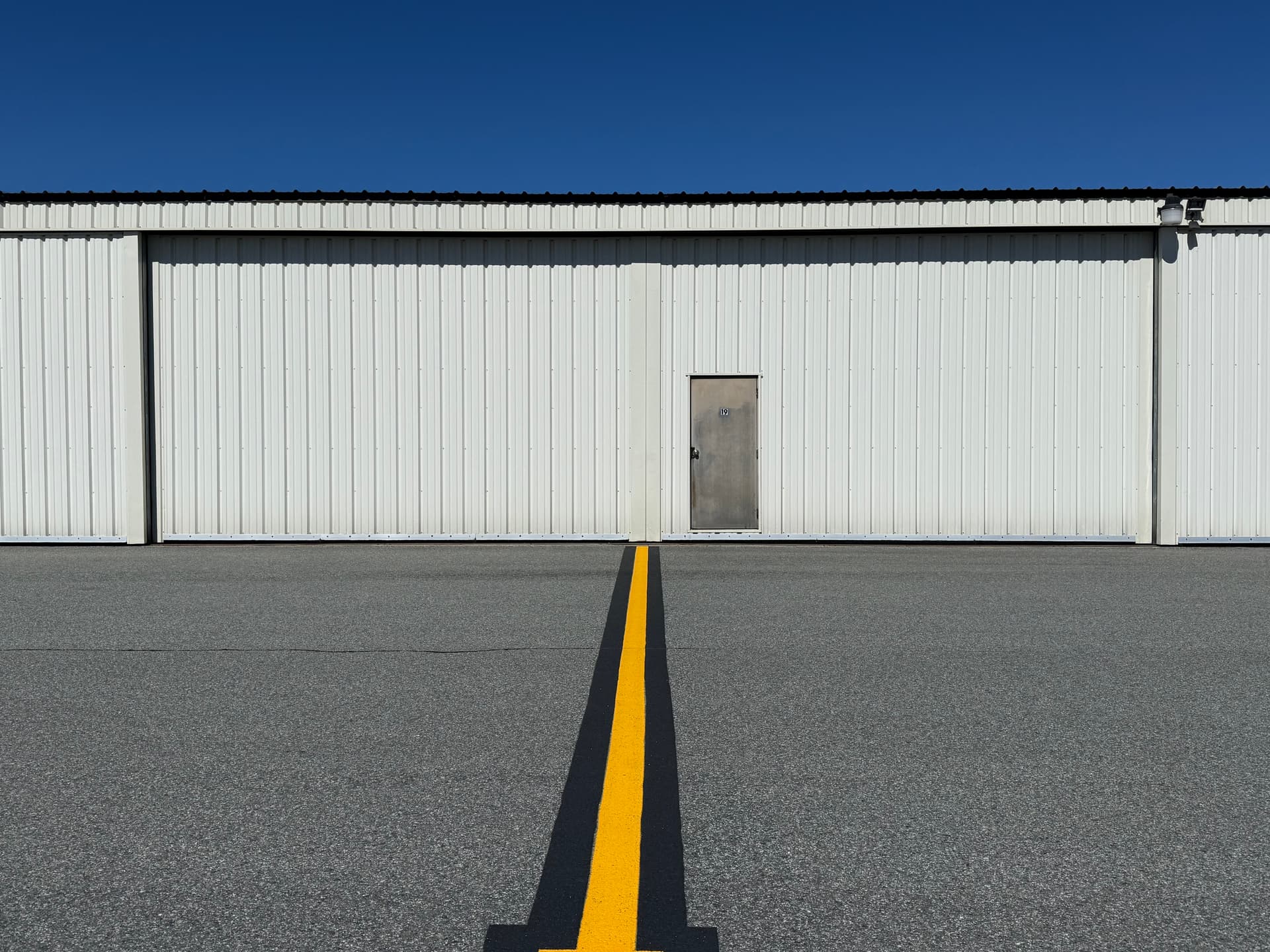 hangar popup image 1