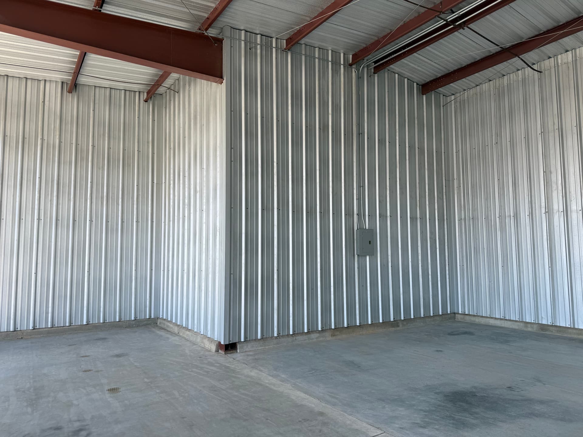 hangar popup image 5
