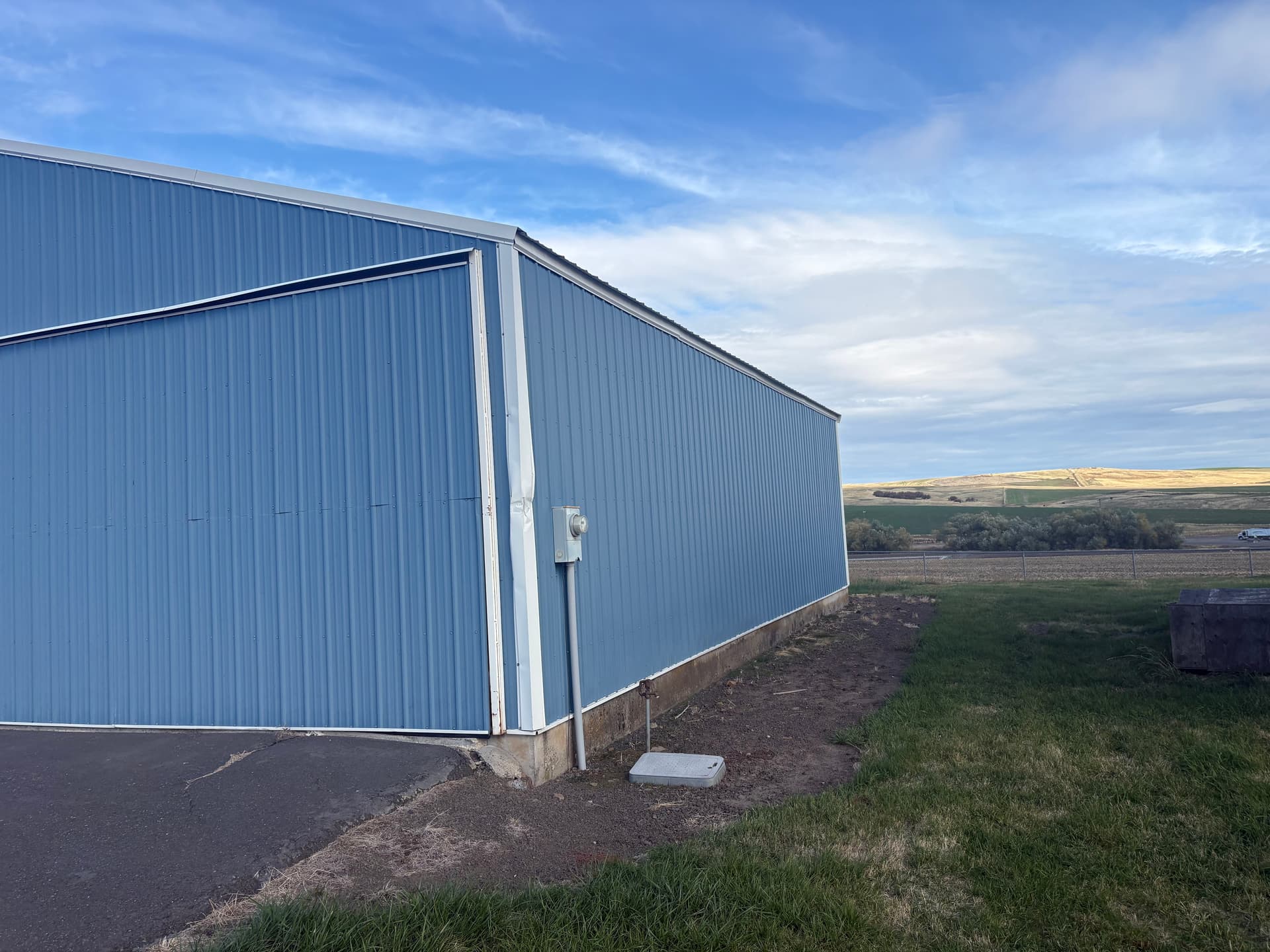 hangar popup image 4