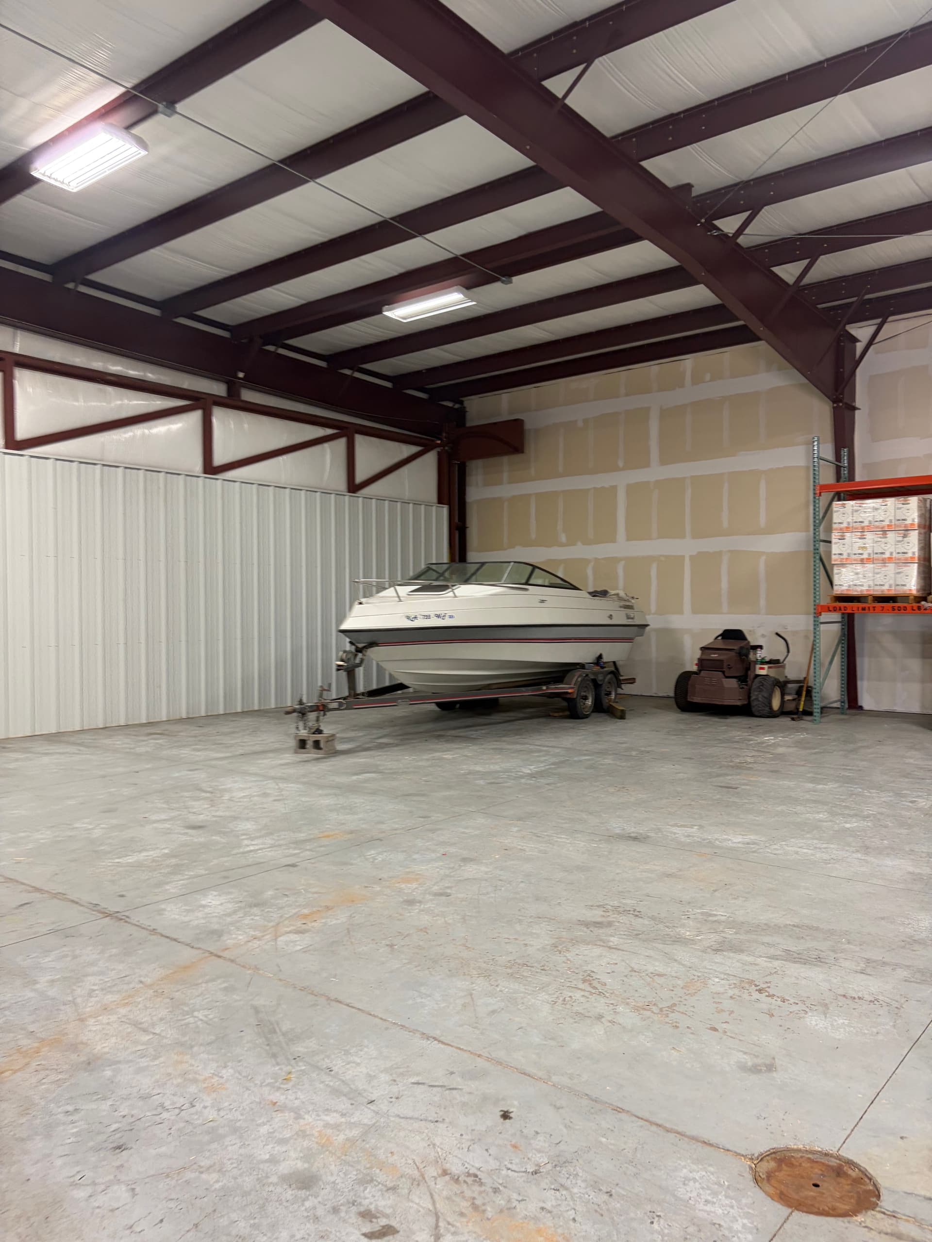 hangar popup image 4