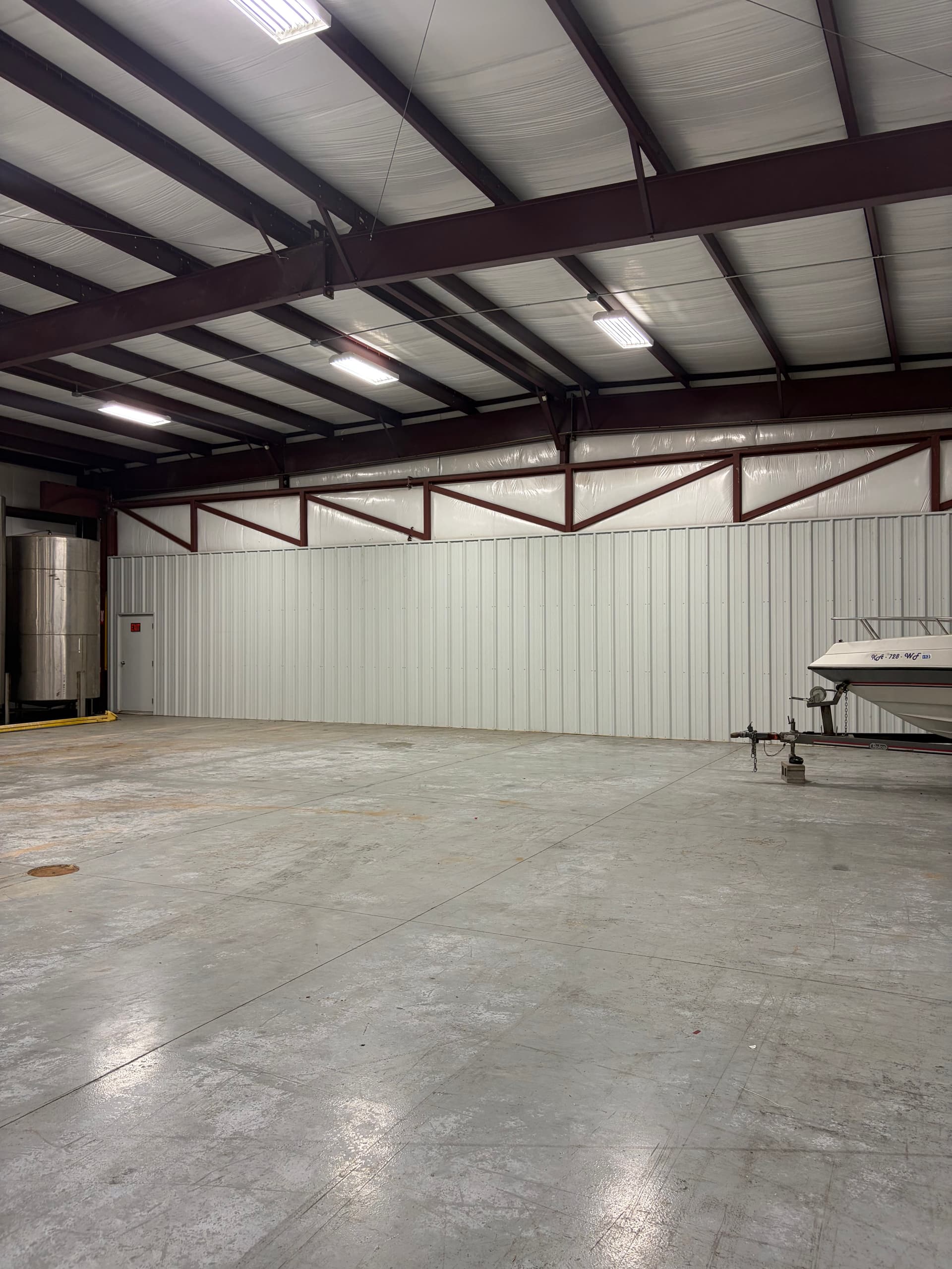 hangar popup image 5