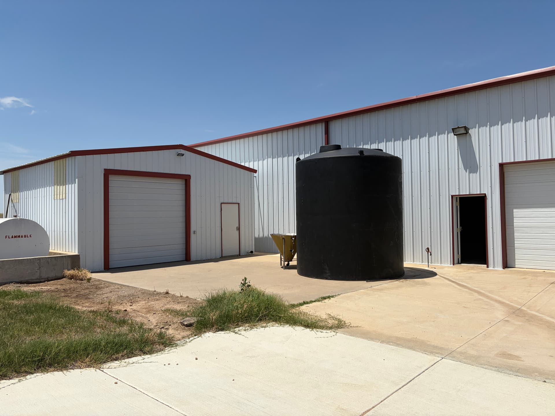 hangar popup image 7