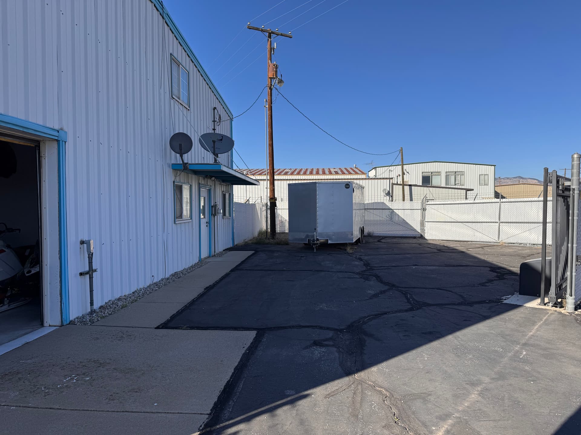hangar popup image 4