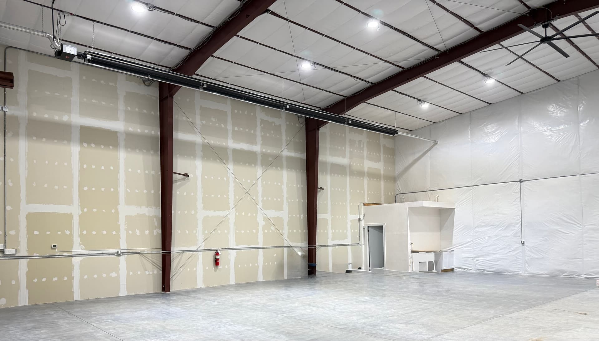 hangar popup image 2
