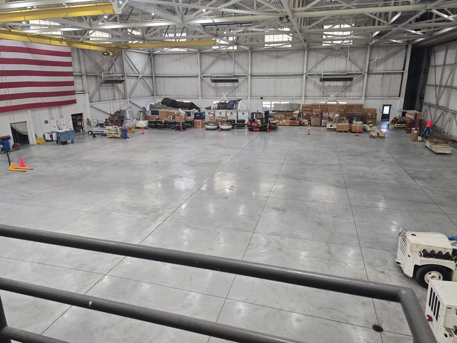 hangar popup image 5