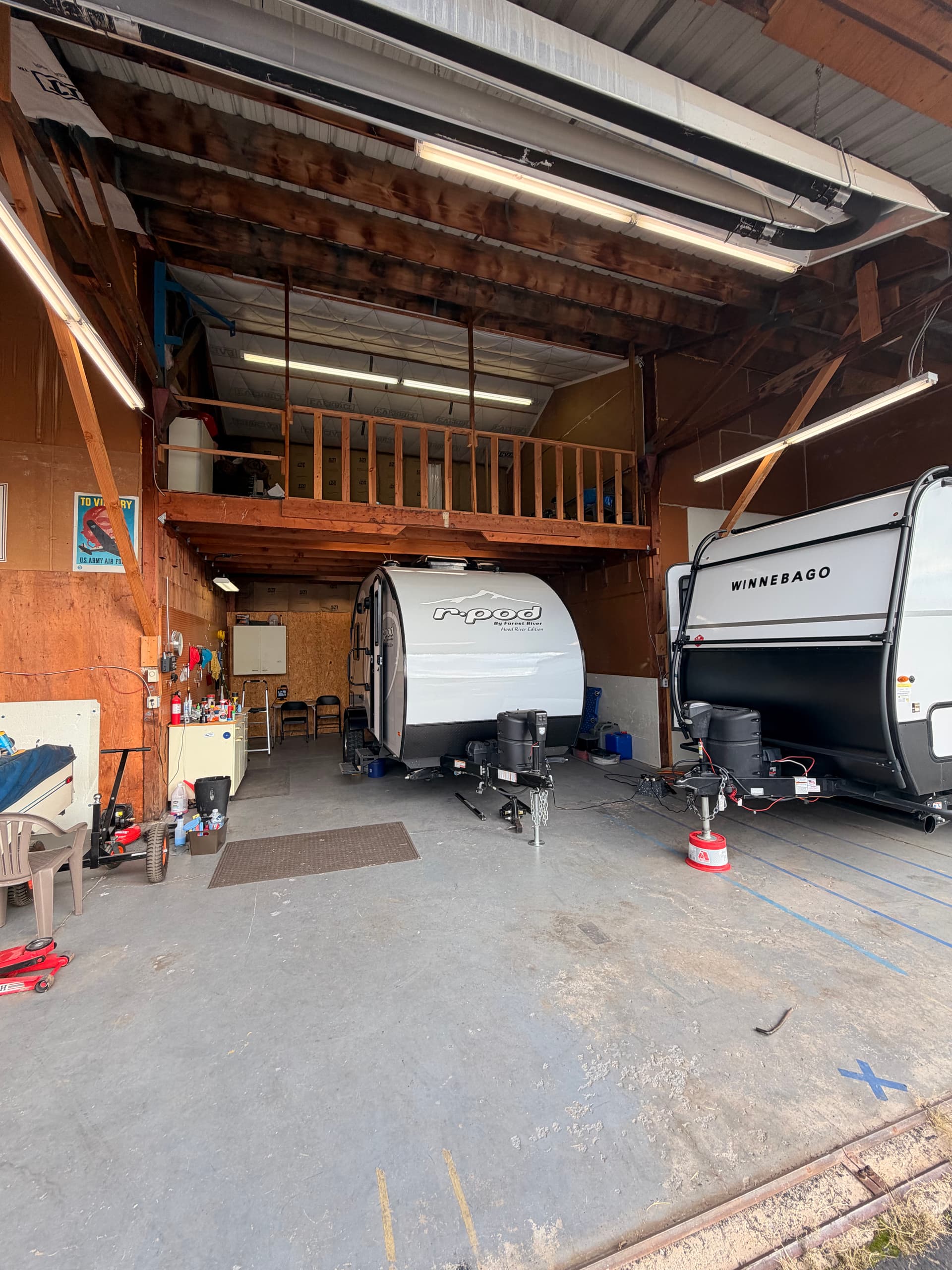 hangar popup image 8