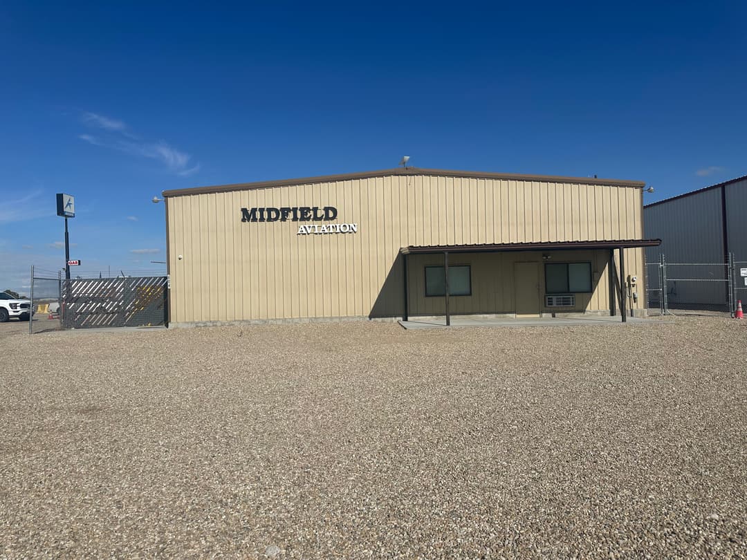 Hangar Image Hangar Image