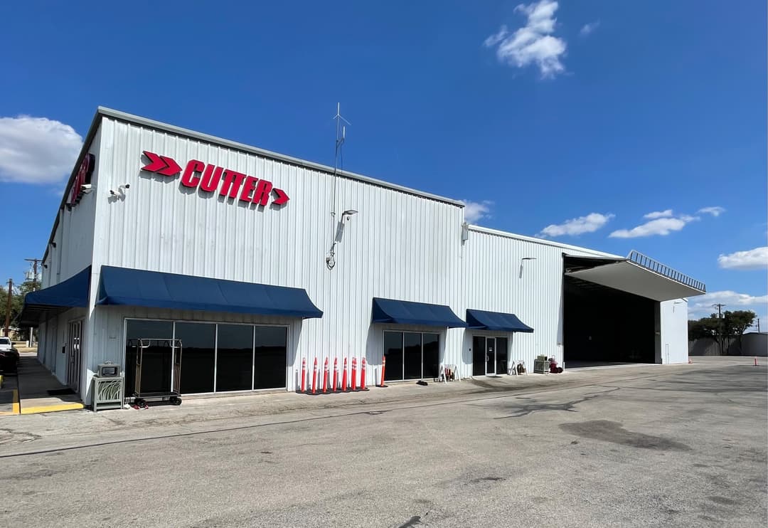 Hangar Image Hangar Image