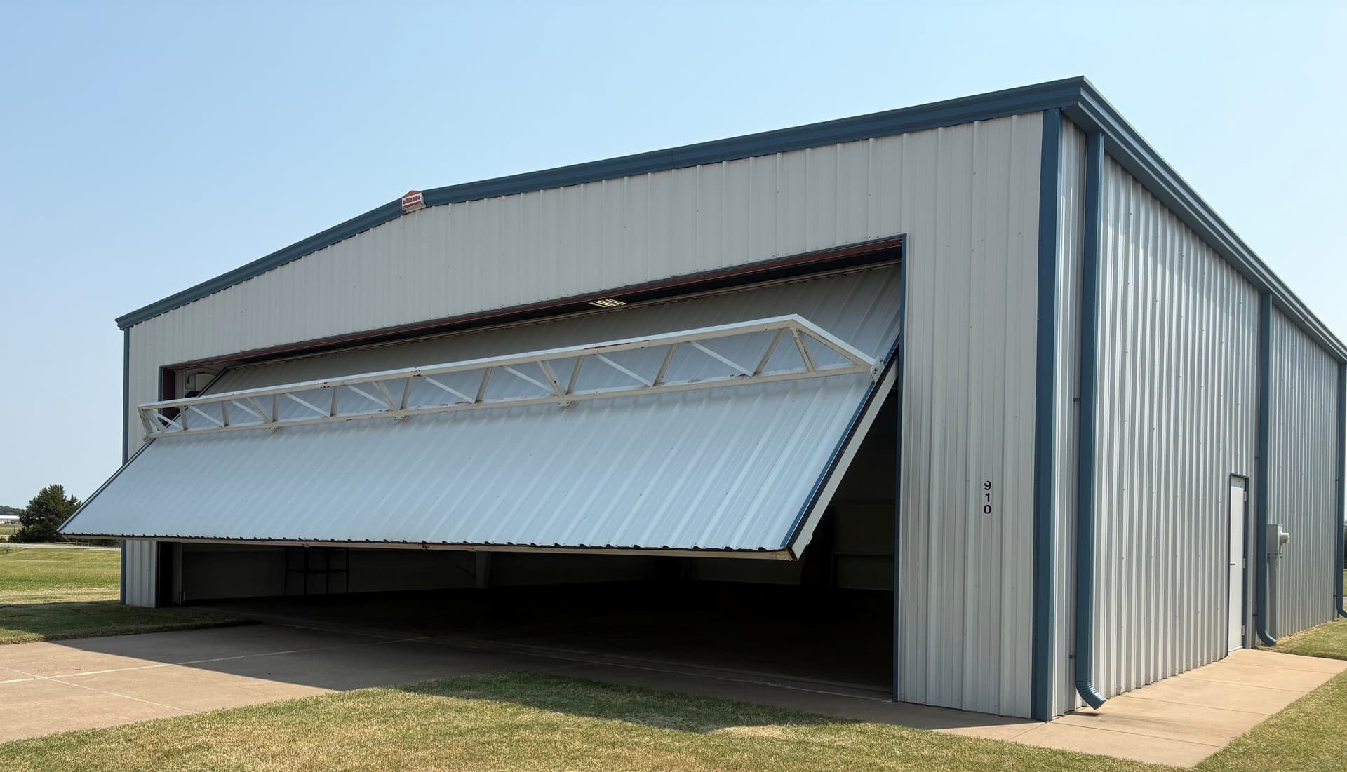 Hangar Image
